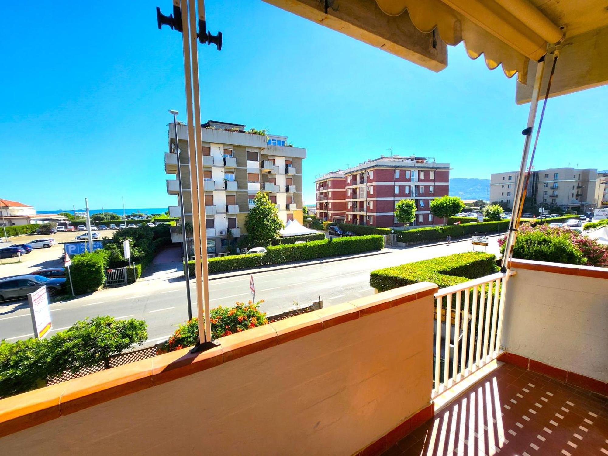 Appartamento Limen Marinella di Sarzana Exterior photo